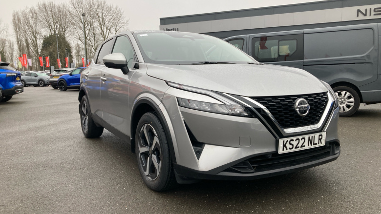 Nissan Qashqai 1.3 DiG-T MH N-Connecta 5dr Petrol Hatchback